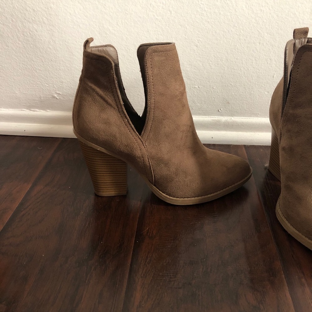 Charlotte Ruse Heeled Booties - Picture 2 of 6